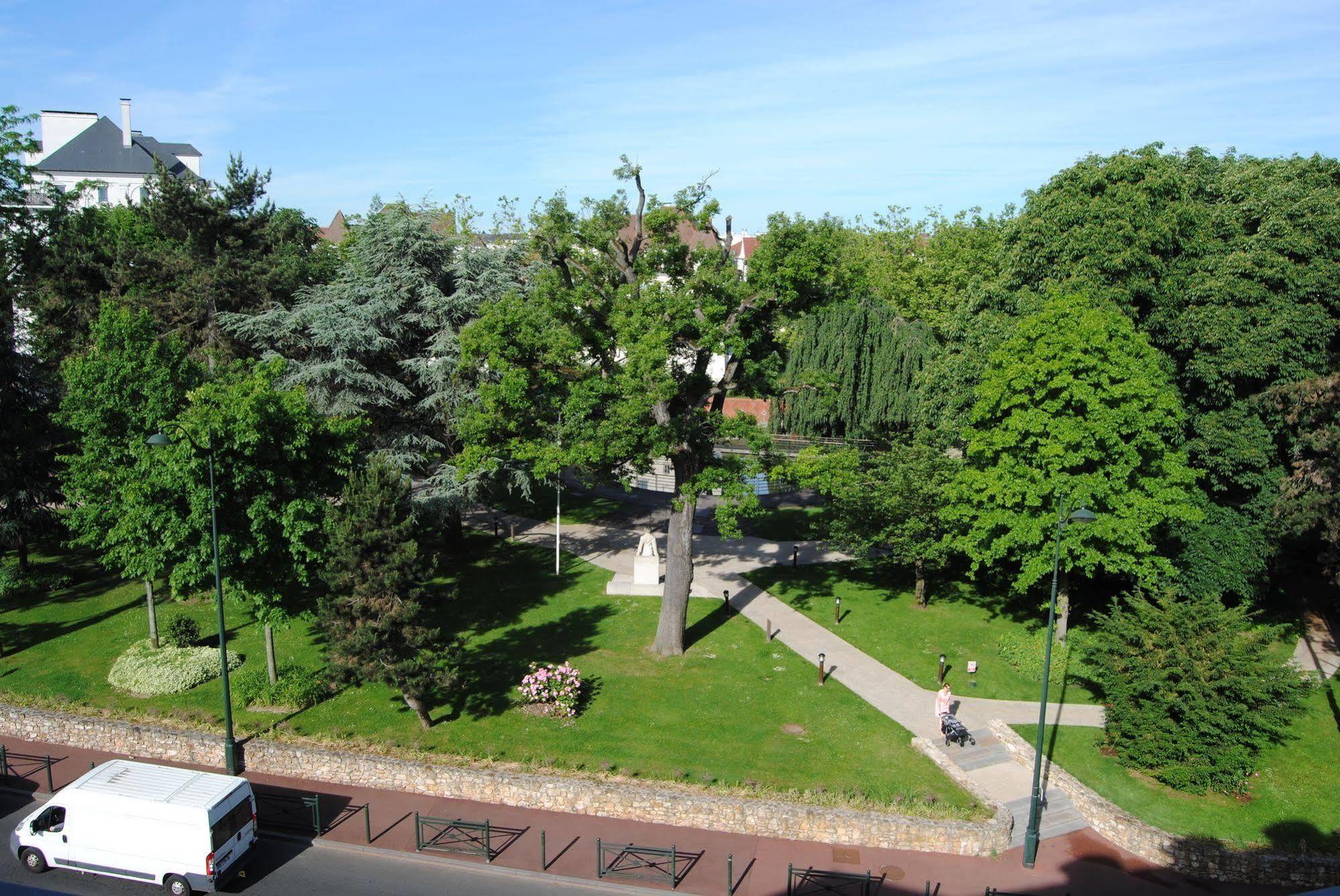 Le Plessis Grand Hotel Exterior photo