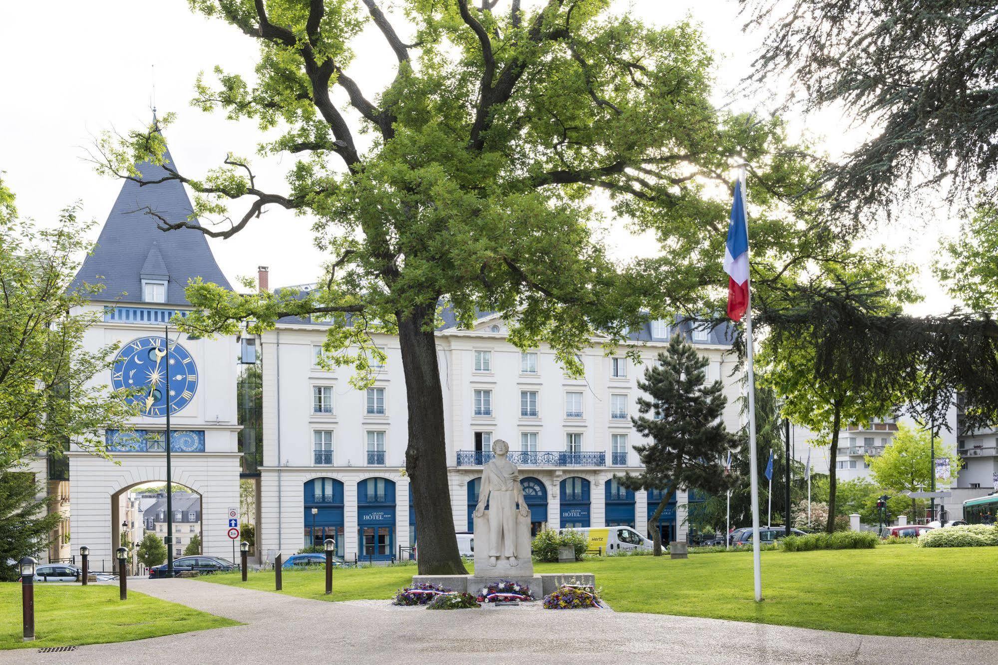 Le Plessis Grand Hotel Exterior photo